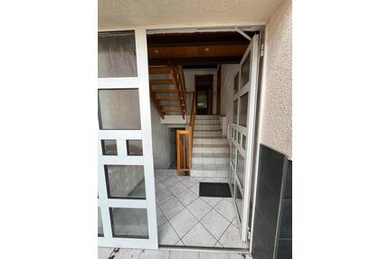 Einfamilienhaus mit Garage und Garten in zentraler Lage - Katzenelnbogen