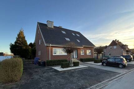 Attraktives Mehrfamilienhaus plus Baupotenzial und Eigennutzungsoption - Münster Roxel
