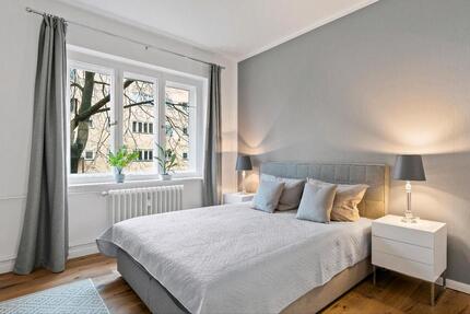 PRIVATVERKAUF-sanierte 3-Zimmer Altbauwohnung in BerlinSteglitz