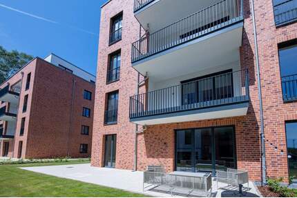 Exklusives Wohnen in einzigartiger Insellage: Neubau-Erstbezug, 4 Zimmer, Loggia & City-Anbindung - Berlin Spandau