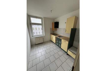 WG taugliche 2-R-Wohnung in MD-Sudenburg san. Altbau; im 2.OG 43² mit EBK .zu vermieten . - Magdeburg