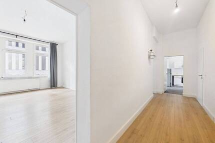 Helle Altbauwohnung mit gutem Schnitt in zentraler Lage! - Wiesbaden
