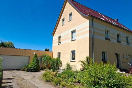 DHH 6,5 Zimmer 137 m² Wohnfläche mit Keller und Nebengebäude - Dessau-Roßlau