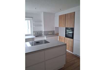 Wohnung zum Mieten in Magdeburg 700,00 € 90 m²