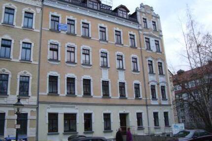 * Vermietete und große 2-Zimmer mit neuem Laminat, Wanne und Balkon zum Toppreis! * - Chemnitz Schloßchemnitz