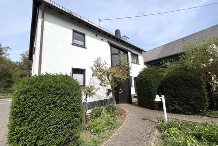 Haus zum Kaufen in Tiefenbach 425.000,00 € 255 m²