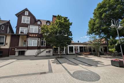 Haus zum Kaufen in Goslar Hahnenklee 329.000,00 € 450 m² - Goslar / Hahnenklee
