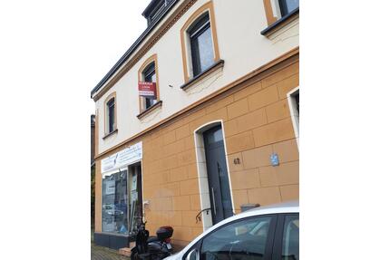 Wohn- und Geschäftshaus in Köln-Hochkirchen - gleichermaßen interessant für Eigennutzer und Kapitalanleger