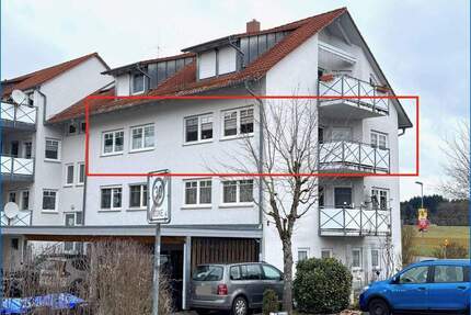 Attraktive 4,5 Zi.-Wohnung im 1.OG mit Südbalkon, Garage und Stellplatz, in naturnaher Lage! - Hohenfels / Liggersdorf