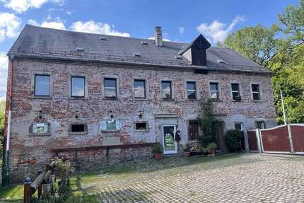 Haus zum Kaufen in Chemnitz 150.000,00 € 492 m²