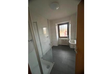 3-Zimmer Wohnung in OBERALPFEN - 700,00&nbsp;EUR Kaltmiete, ca.&nbsp; 98,00&nbsp;m&sup2; in Waldshut-Tiengen (PLZ: 79761)