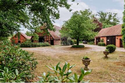 Haus zum Kaufen in Göhrde Bredenbock 790.000,00 € 496 m² - Göhrde / Bredenbock
