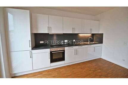 + Großzügige 2-Zimmer-Wohnung mit Balkon + - Hamburg Jenfeld