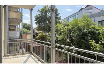 Perfekt für die kleine Familie: 3-Zimmer-Wohnung mit Balkon - Schwerin Feldstadt