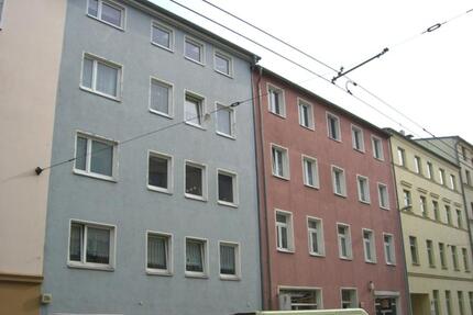 Geräumige 3 Zimmer-Maisonettewohnung mit neuem Bad und Gäste-WC in zentraler Lage zu mieten! - Schwerin