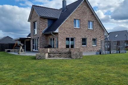 Einfamilienhaus zur Vermietung - 1.750,00&nbsp;EUR Kaltmiete, ca.&nbsp; 156,00&nbsp;m&sup2; in Hanerau-Hademarschen (PLZ: 25557)