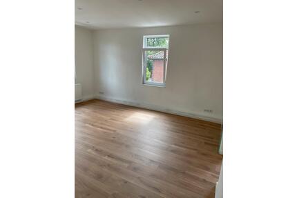 Mietwohnung - 900,00&nbsp;EUR Kaltmiete, ca.&nbsp; 88,00&nbsp;m&sup2; in Uetze (PLZ: 31311)