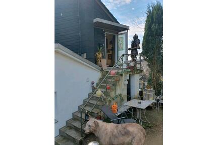 Singlewohnung, in Schloß Burg WermelskirchenGrenze Solingen. - Leverkusen Bürrig