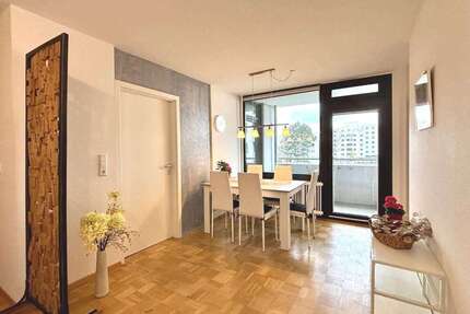 Wohnung zum Kaufen in Stuttgart 330.000,00 € 79 m²