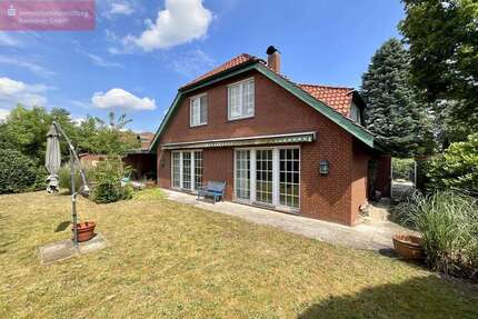 Haus zum Kaufen in Isernhagen 699.000,00 € 192 m²