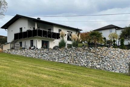 Großes Einfamilienhaus in ruhiger Lage mit traumhaften Weitblick - Vilshofen an der Donau