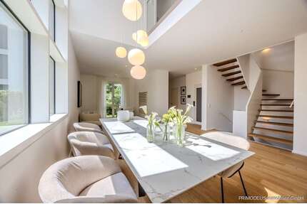 Haus zum Kaufen in Frankfurt am Main 2.850.000,00 € 286.8 m²