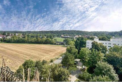 Frei + hell! 2-Zi-Whg. mit Balkon + Aussicht, EBK, Parkett, Bad mit Dusche, Aufzug, TG-Stellplatz - Stuttgart Giebel