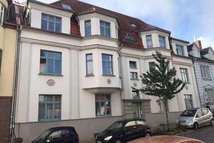 Wohnung zum Mieten in Schwerin 1.000,00 € 97.57 m²