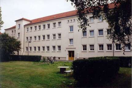 Wohnung zum Mieten in Braunsbedra 273,00 € 49.6 m²