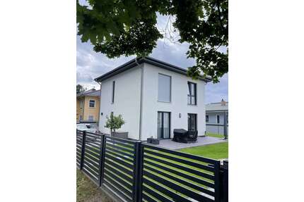 Haus zum Kaufen in Berlin 869.680,00 € 120 m²