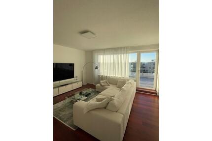 Zum 1.6.: Penthouse-Wohnung in Garbsen-Berenbostel