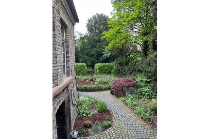 Immobilie mit denkmalgeschützem Garten im Gründerzeitviertel - Mönchengladbach