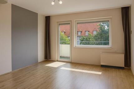 Helle 2-Zimmer-Wohnung mit Südwest Loggia – privat zu verkaufen - Brieselang