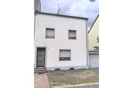 Haus zum Kaufen in Saarlouis 135.000,00 € 110 m²
