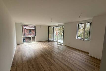 Neubau, Erstbezug | Helle 2-Zimmer-Wohnung mit Süd-West Balkon und Tageslichtbad - Norderstedt Harksheide
