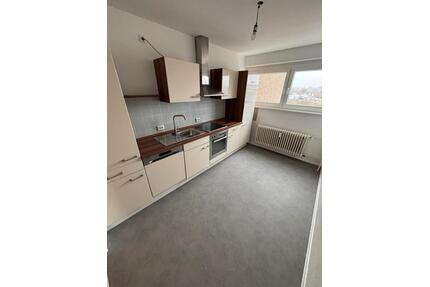Helle 2,5 Zimmer Wohnung mit Süd-Loggia & schönem Ausblick - Senden