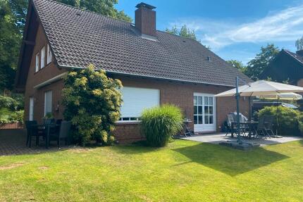 Modernisiertes Einfamilienhaus mit Süd-Terrasse & Sackgassenlage - Bad Bramstedt