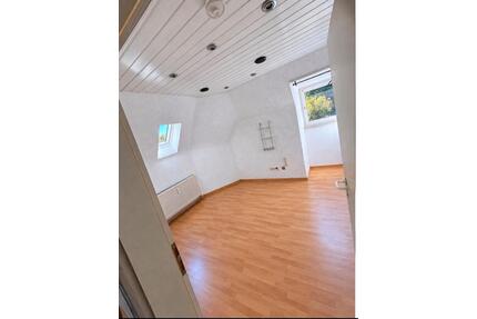 In Quierschied 270€ kalt DG - 420,00&nbsp;EUR Kaltmiete, ca.&nbsp; 30,00&nbsp;m&sup2; in Quierschied (PLZ: 66287)