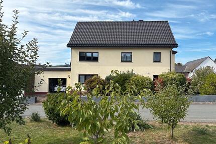 1 Familienhaus mit viel Platz fertig zum Einzug (provisionsfrei) - Ehringshausen