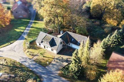 Ein Haus für nur ca. 996,00 €m² - kaum zu glauben, aber wahr: genau hier! - Uchte Höfen