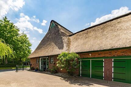 Von privat: Reetdach Anwesen mit vielfält. Nutzungsmöglichkeiten - Bad Segeberg