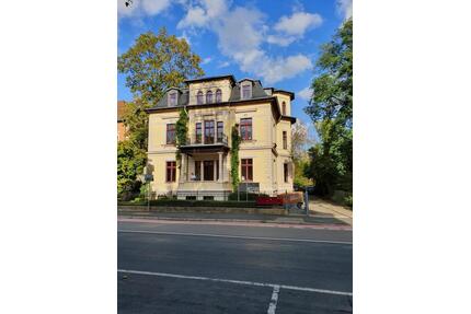Großzügige 5 Raum Wohnung - 1.580,00&nbsp;EUR Kaltmiete, ca.&nbsp; 164,00&nbsp;m&sup2; in Altenburg (PLZ: 04600)
