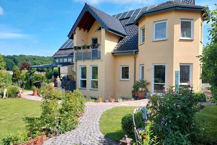 Einfamilienhaus zum Kauf - 935.000,00&nbsp;EUR Kaufpreis, ca.&nbsp; 336,00&nbsp;m&sup2; in Künzell (PLZ: 36093)
