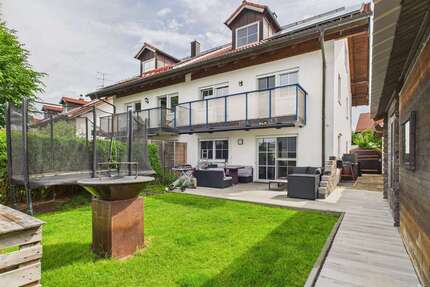 Haus zum Kaufen in Brunnthal 900.000,00 € 180.45 m²
