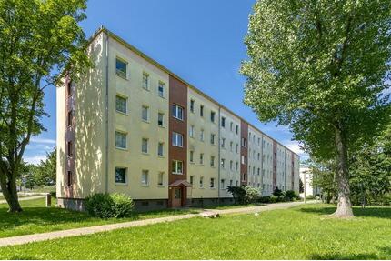 3 Raumwohnung mit Balkon - 320,00&nbsp;EUR Kaltmiete, ca.&nbsp; 61,61&nbsp;m&sup2; in Aschersleben (PLZ: 06449)
