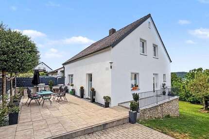 Haus zum Kaufen in Parsberg 375.000,00 € 122 m²