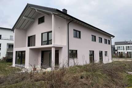 Haus zum Kaufen in Mertingen 899.000,00 € 336.91 m²