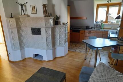 2,5-Zimmer-Wohnung mit 2 Balkonen und EBK in Bruck - Grafing bei München