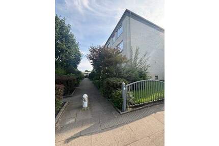 Schicke 3 Zimmer Wohnung mit Balkon in ruhiger Lage Hamburg Langenhorn - Hamburg / Langenhorn