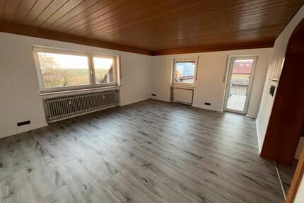 4,5-Zimmer-Wohnung in ruhiger, ländlicher Lage bei Rottendorf - Dettelbach